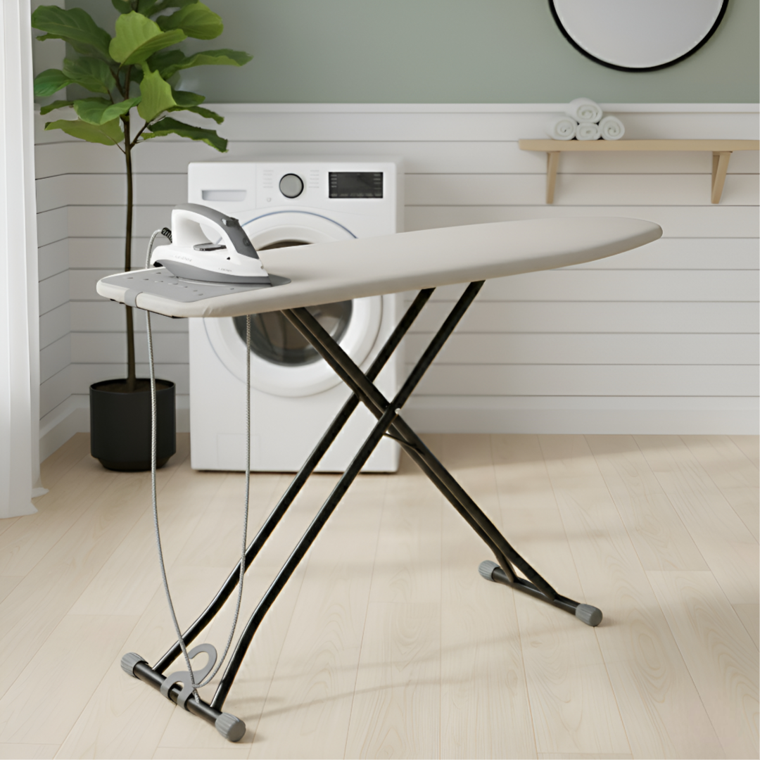 Ironing Board with Silicon Pad