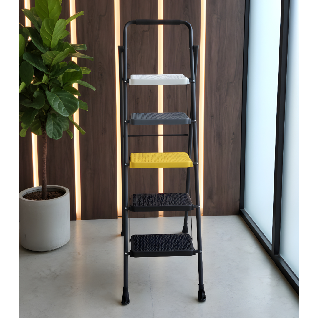 5 Step Ladder Folding With Handgrip